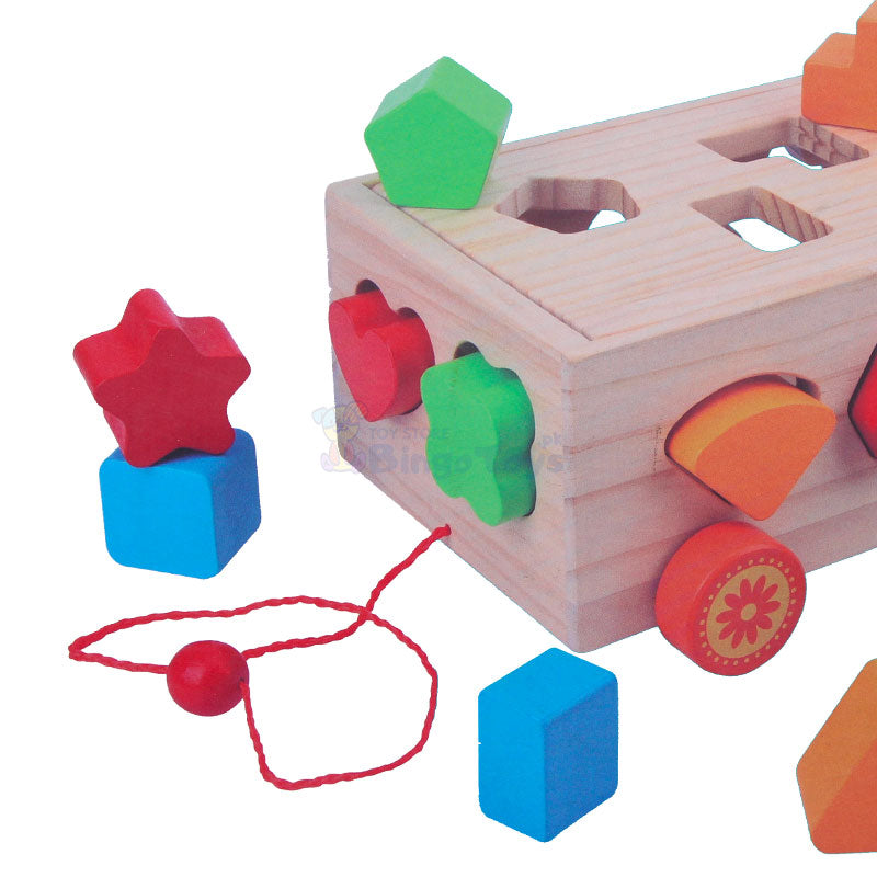 17 Pcs Shapes Puzzle Wooden Trailer